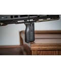 Strike Industries - Chwyt M-LOK Angled Vertical Grip - Long - Czarny - SI-AR-CMAG-L
